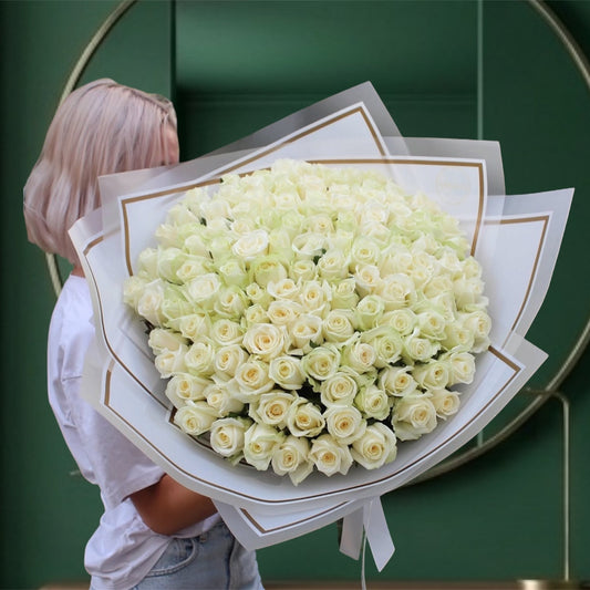 101 Fresh White Roses Bouquet