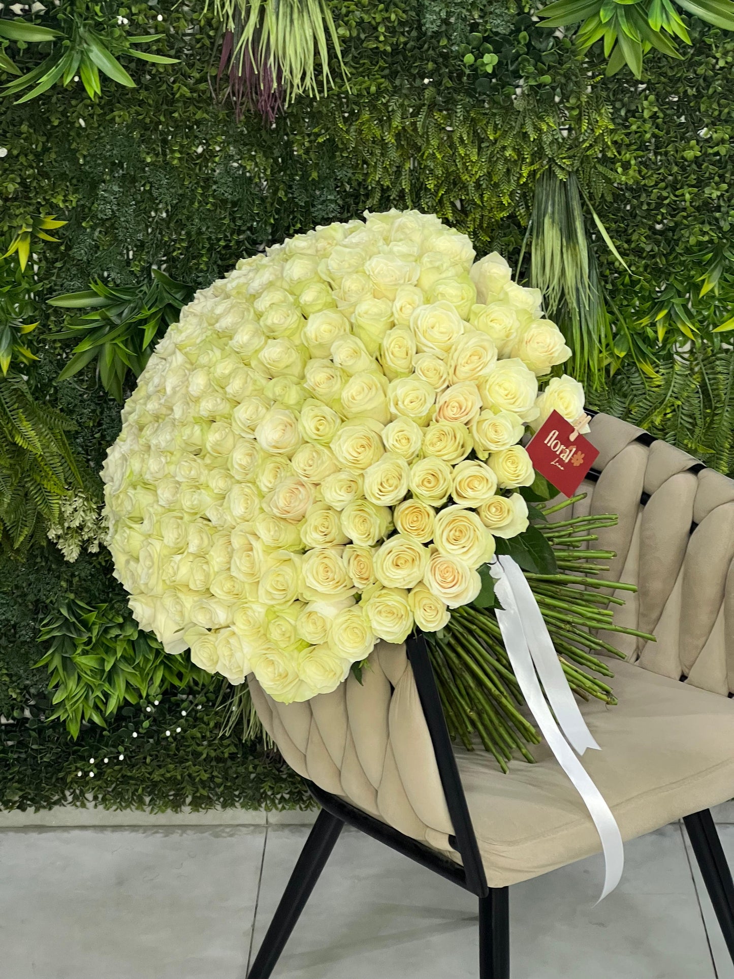 151 White Roses Bunch