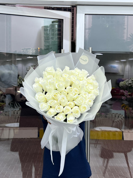 White Lux - 51 White Roses