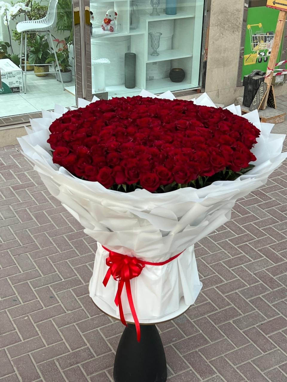 201 Fresh Red Roses Bouquet 70cm