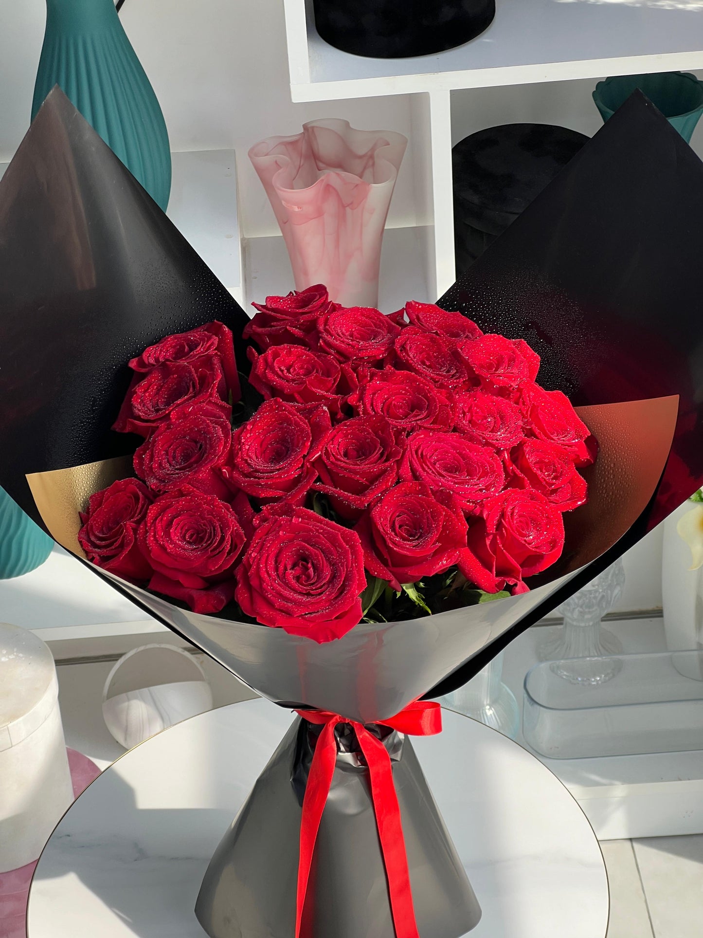 The 31-Rose Luxe Noir