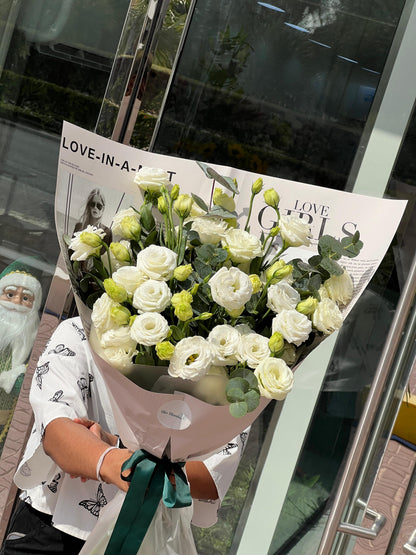 Pure Lisianthus Whisper Bouquet